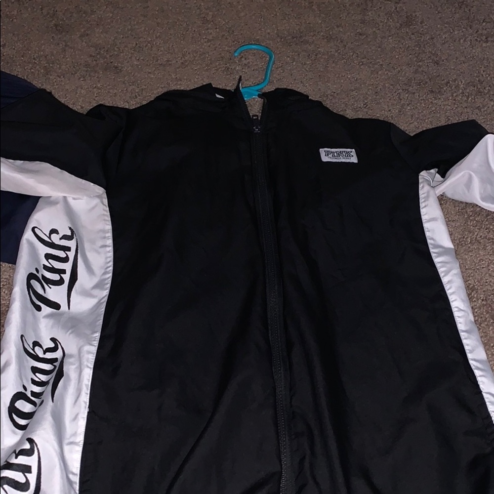 (PINK)  black and white wind breaker